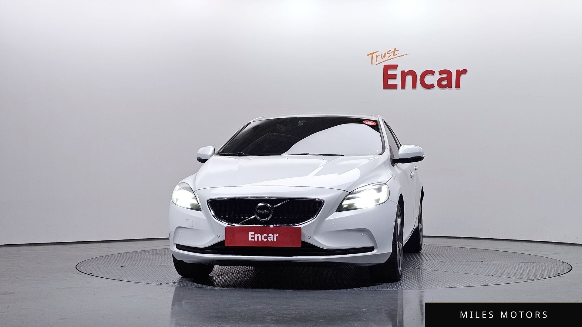 Volvo V40 2018 — миниатюра 3