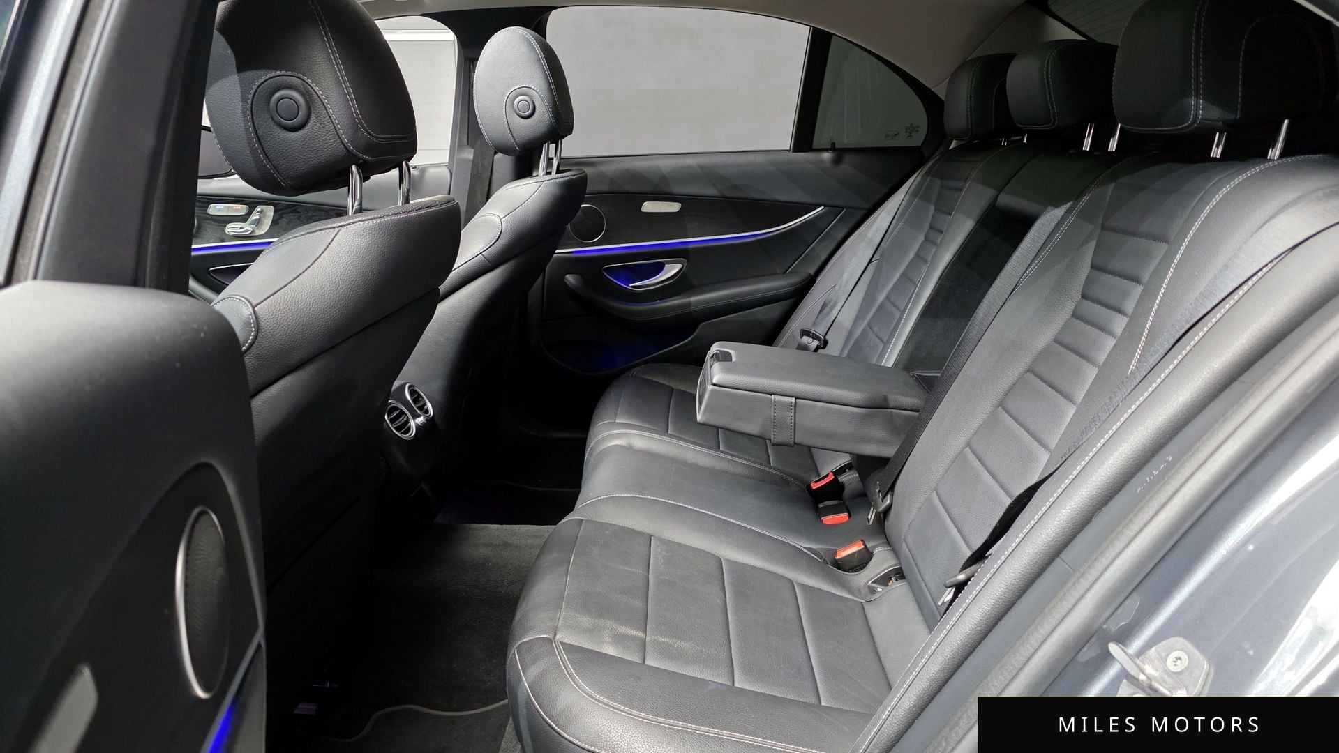 Mercedes-Benz E-클래스 W213 2017 — миниатюра 12
