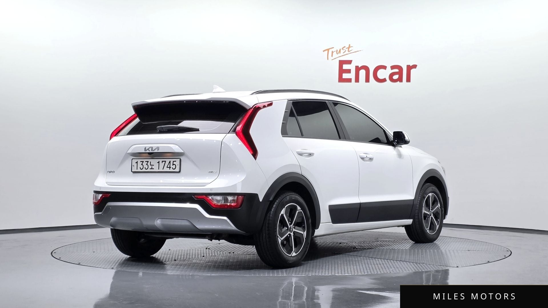 Kia Niro 2025 — фото 1 из 12