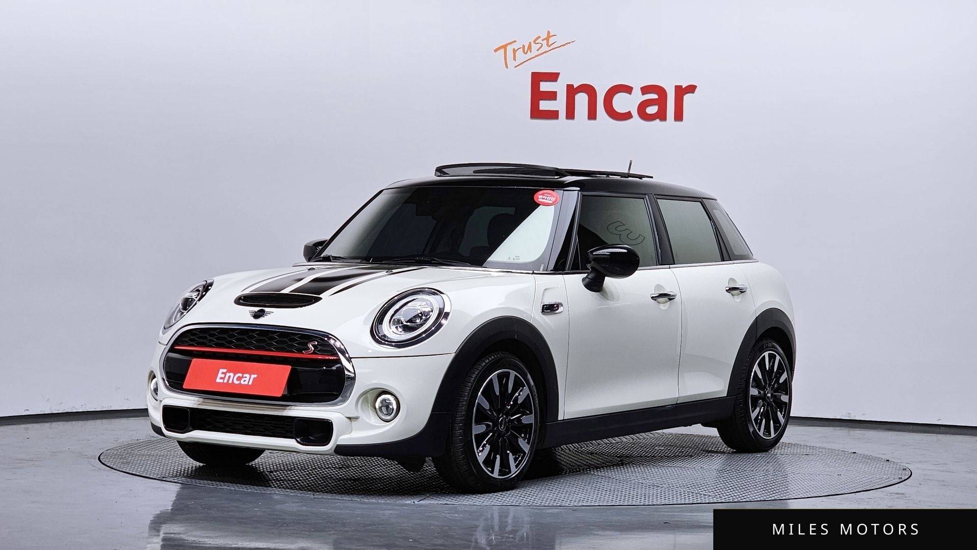 MINI Cooper S 2020 — фото 1 из 12