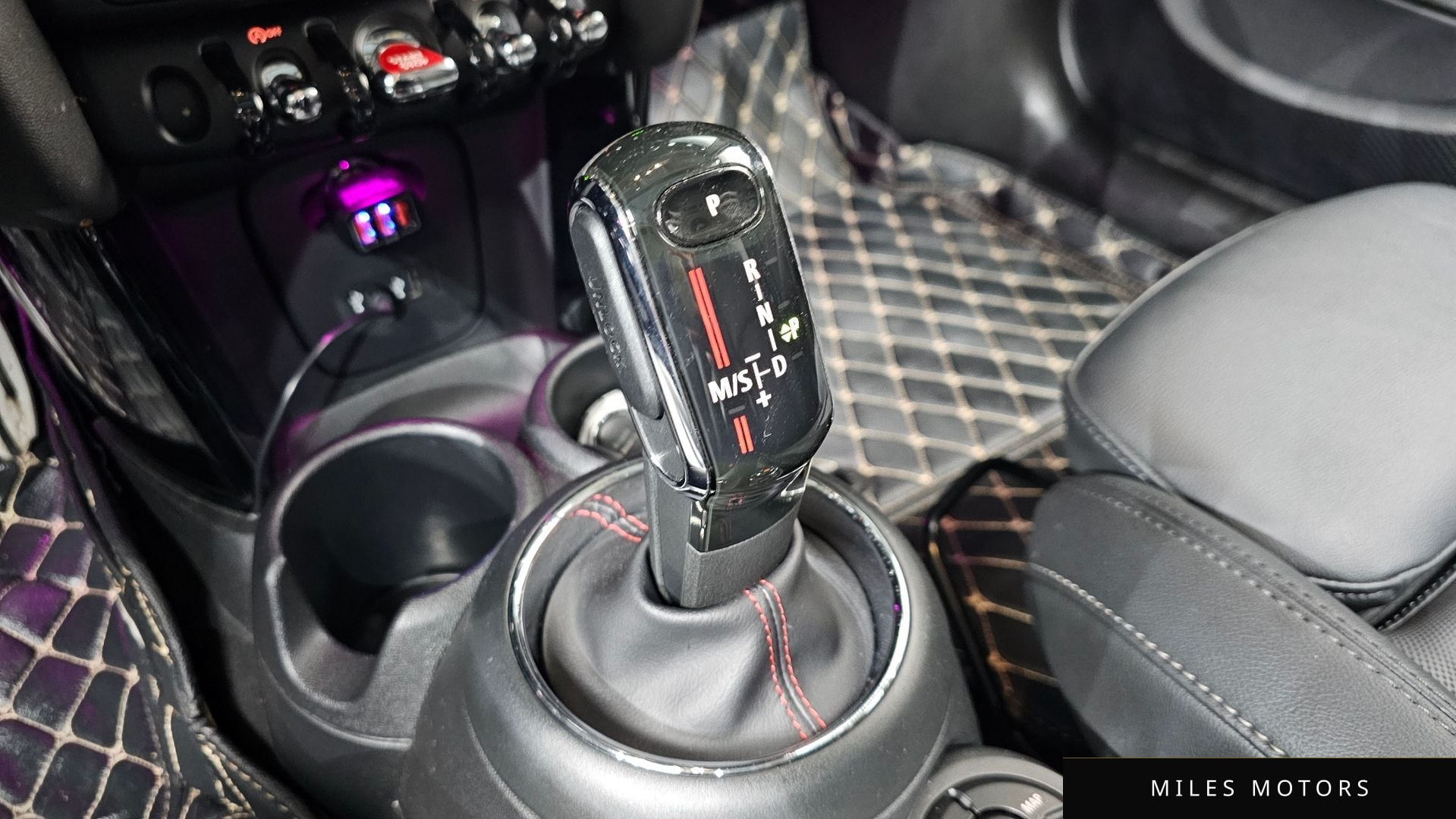 MINI Cooper S 2020 — миниатюра 12