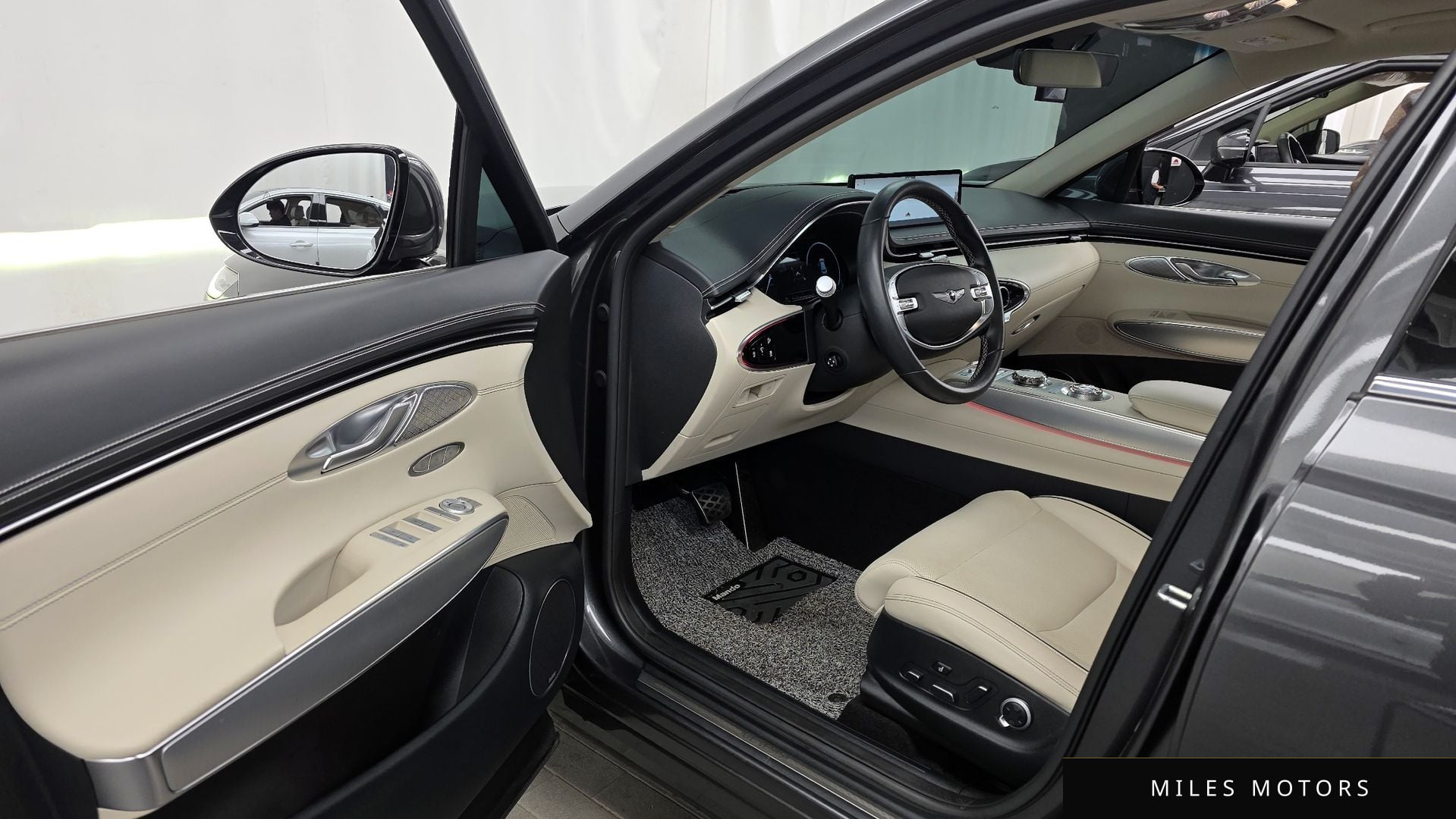 Genesis GV70 2022 — миниатюра 10