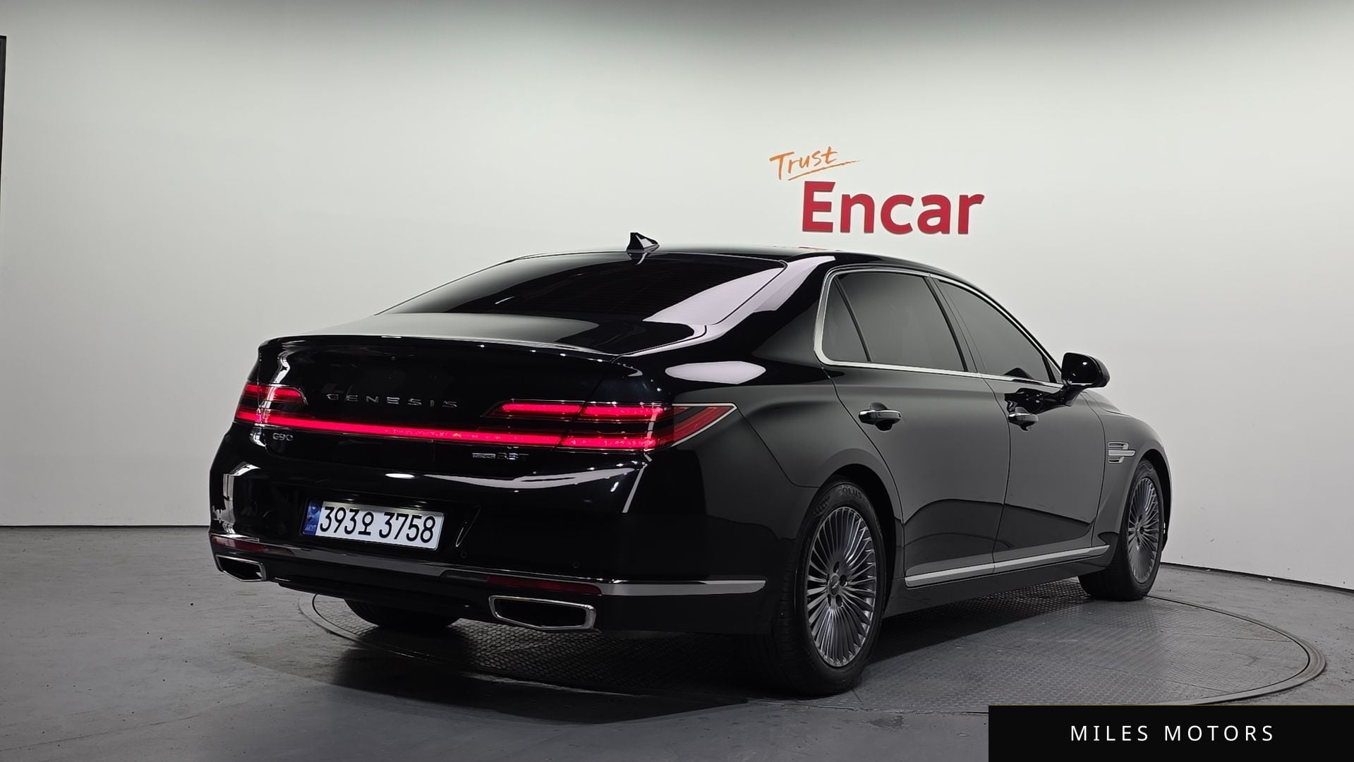 Genesis G90 2019 — миниатюра 2