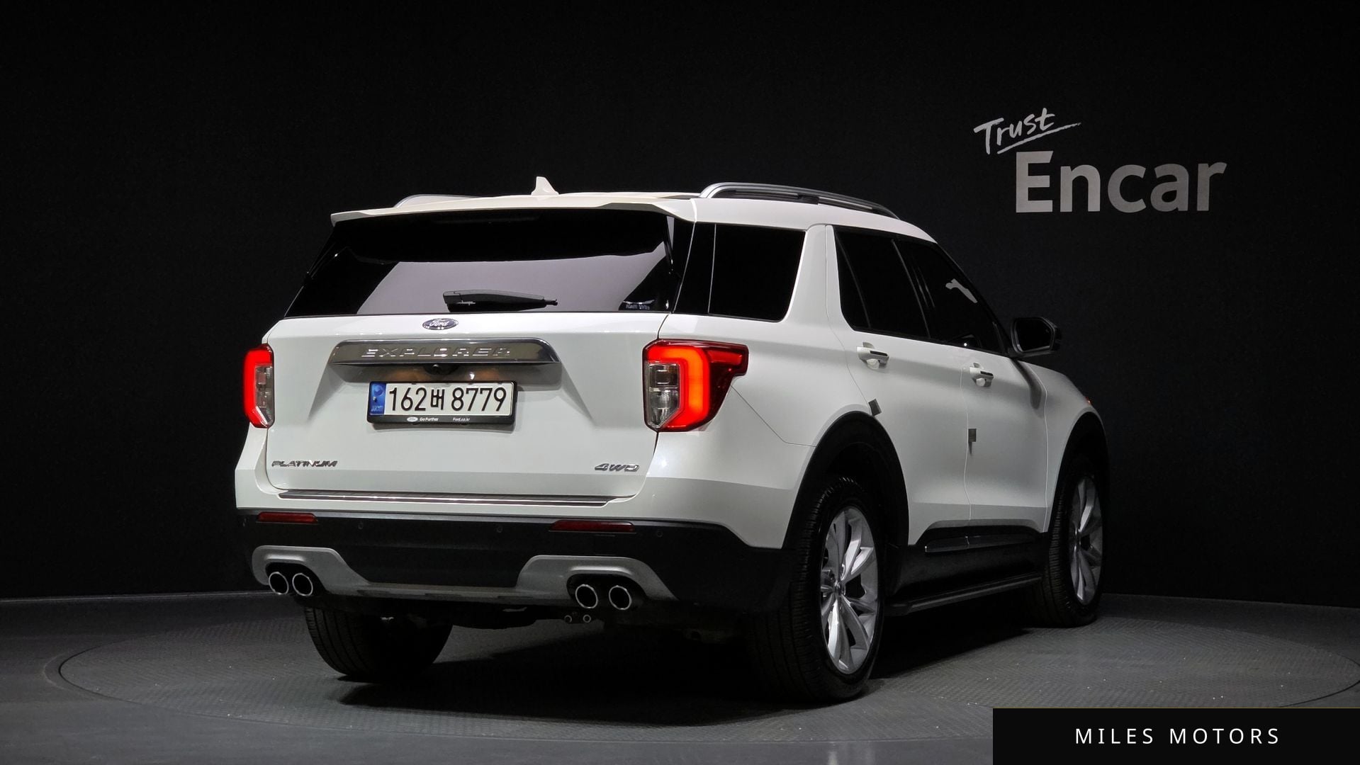 Ford Explorer 2021 — миниатюра 2
