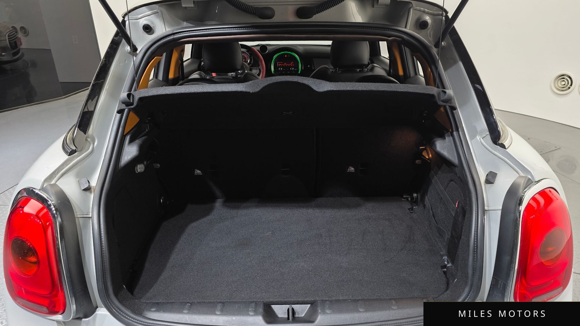 MINI Cooper D 2015 — миниатюра 17