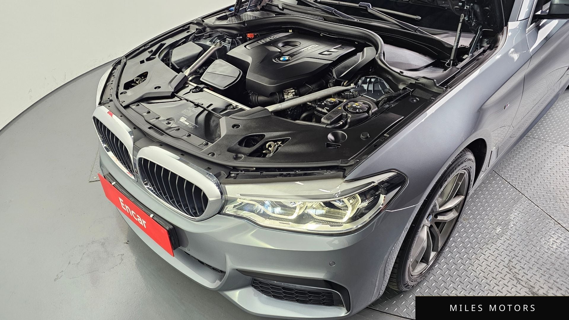 BMW 5 Series (G30) 2018 — миниатюра 6
