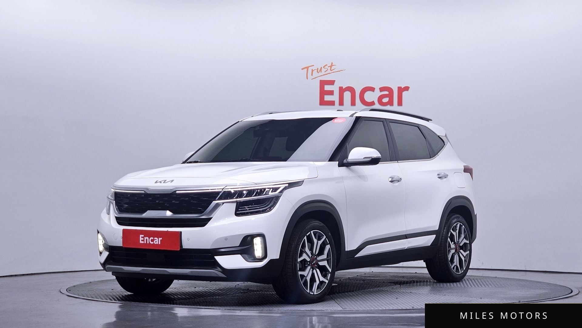 Kia Seltos 2023 — фото 1 из 12