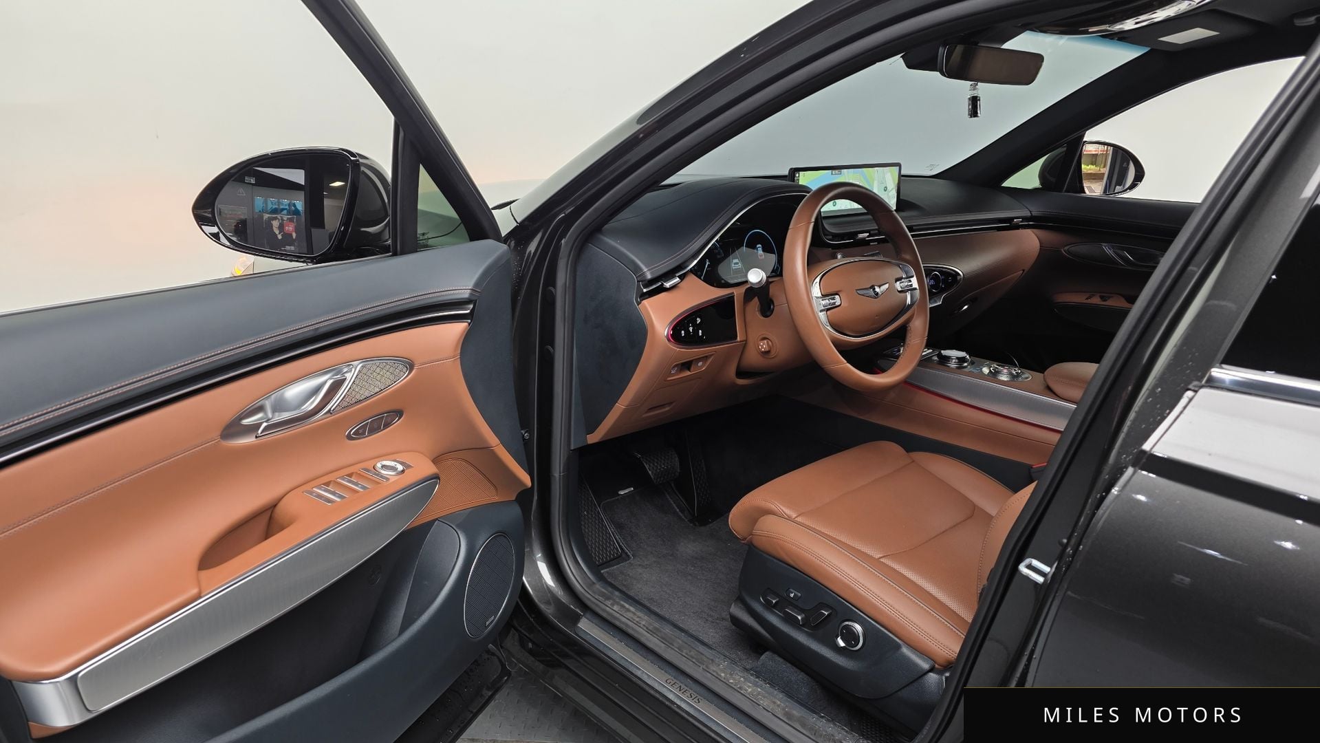 Genesis GV70 2023 — миниатюра 13