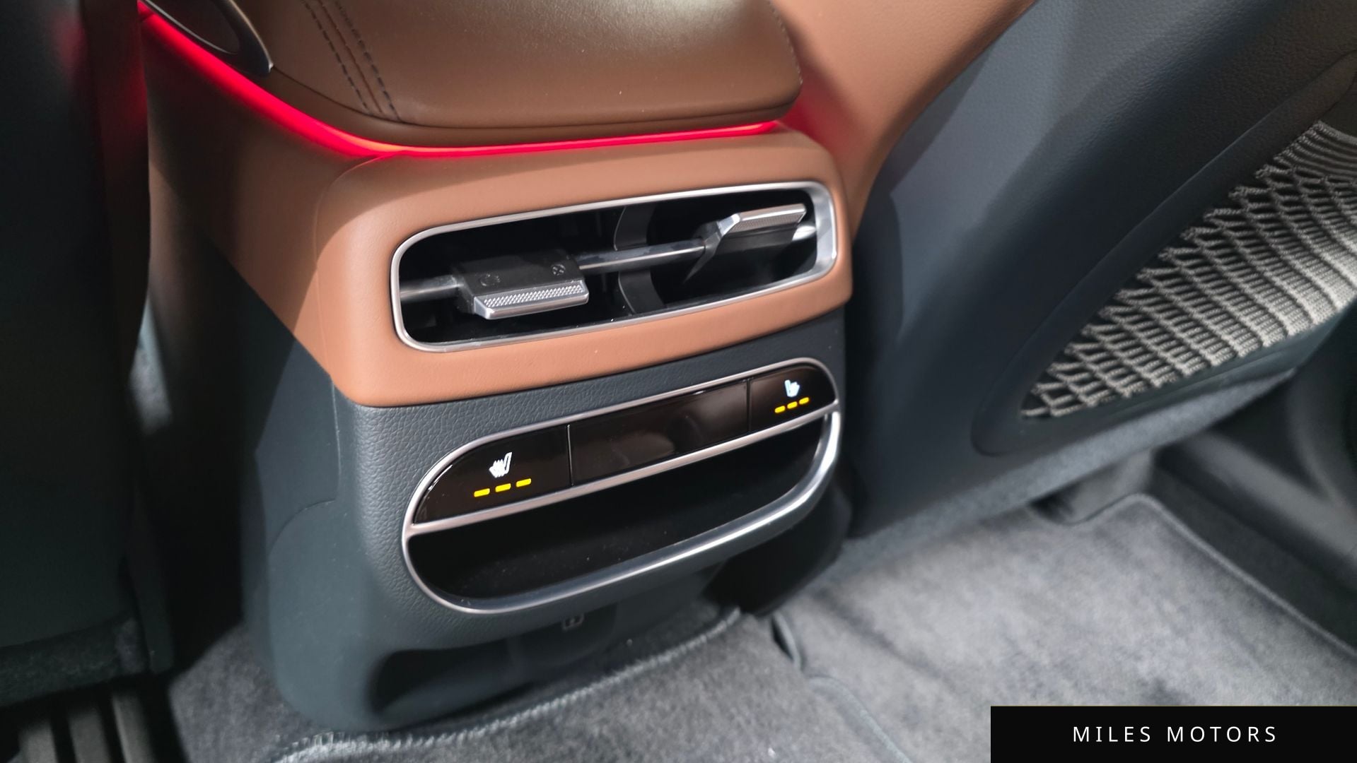Genesis GV70 2023 — миниатюра 25