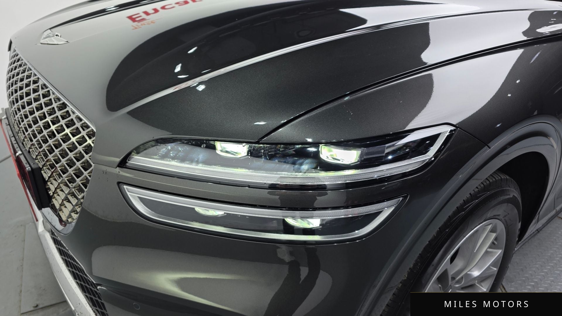 Genesis GV70 2023 — миниатюра 8