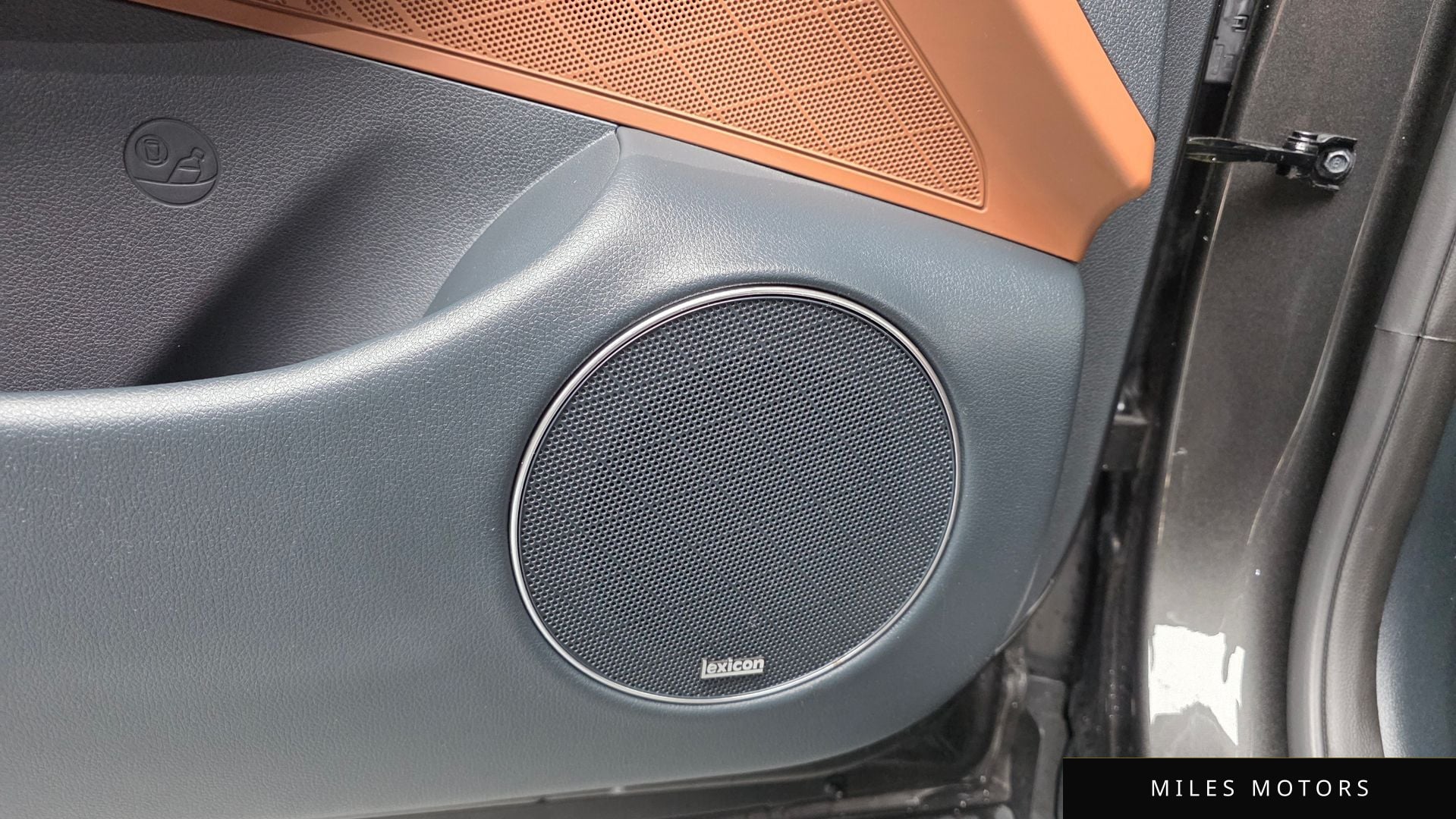 Genesis GV70 2023 — миниатюра 28