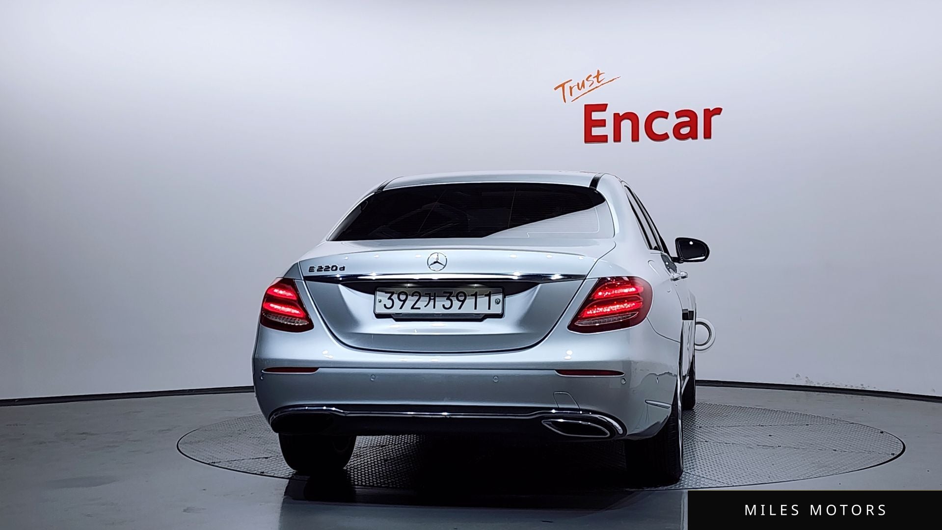 Mercedes-Benz E-Class W213 2017 — миниатюра 4