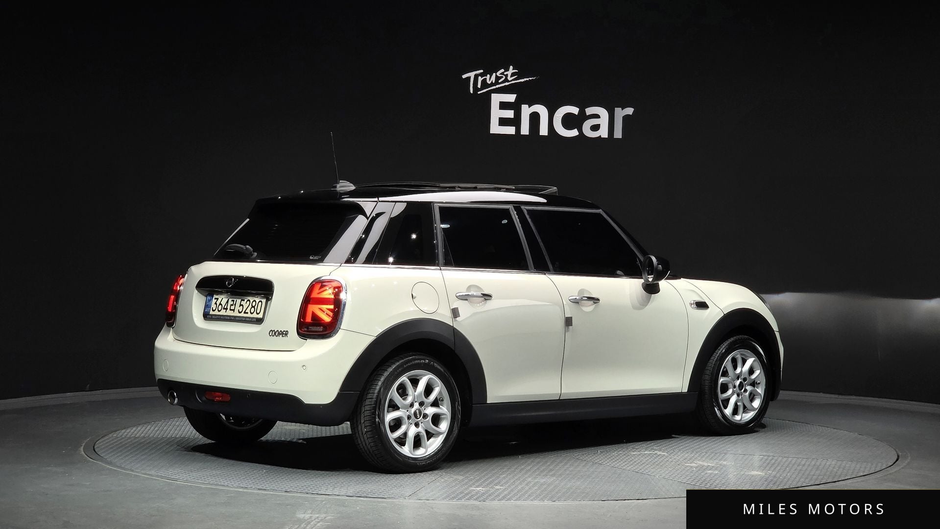 MINI Cooper 2021 — миниатюра 2