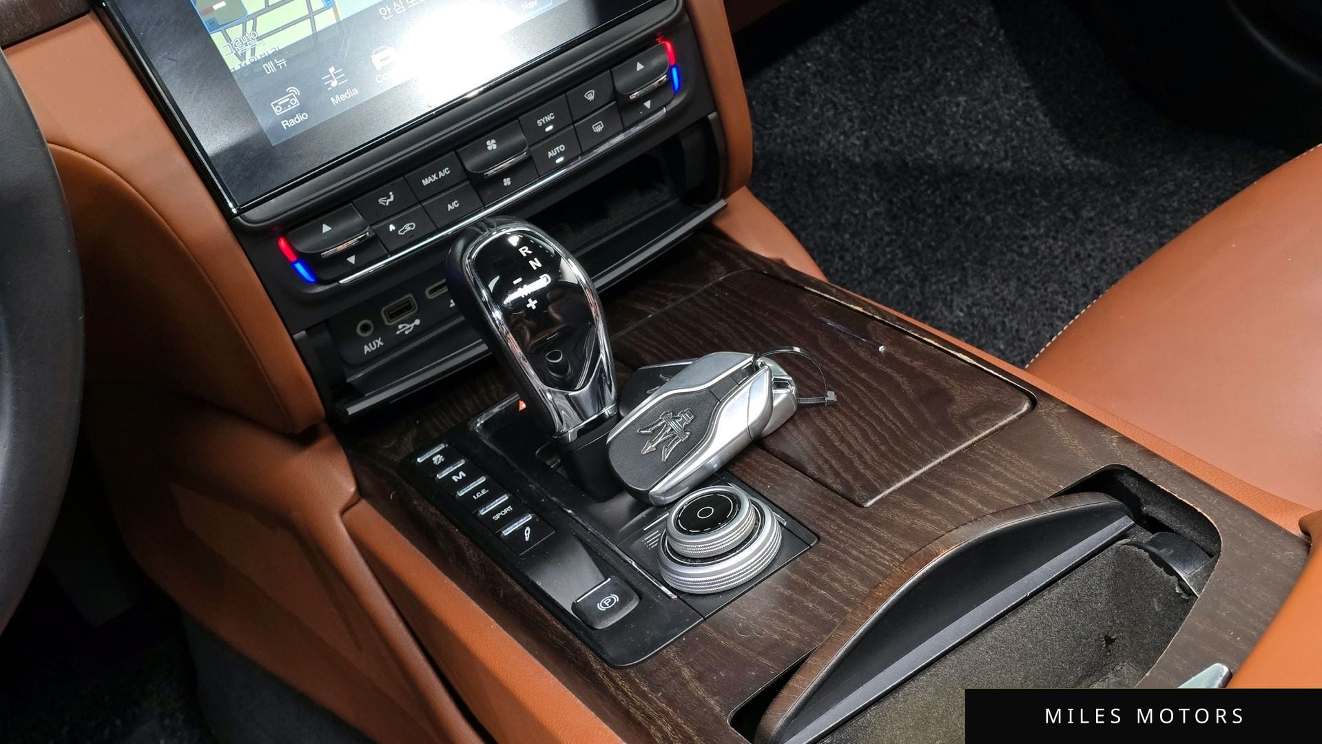 Maserati Quattroporte 2018 — миниатюра 9