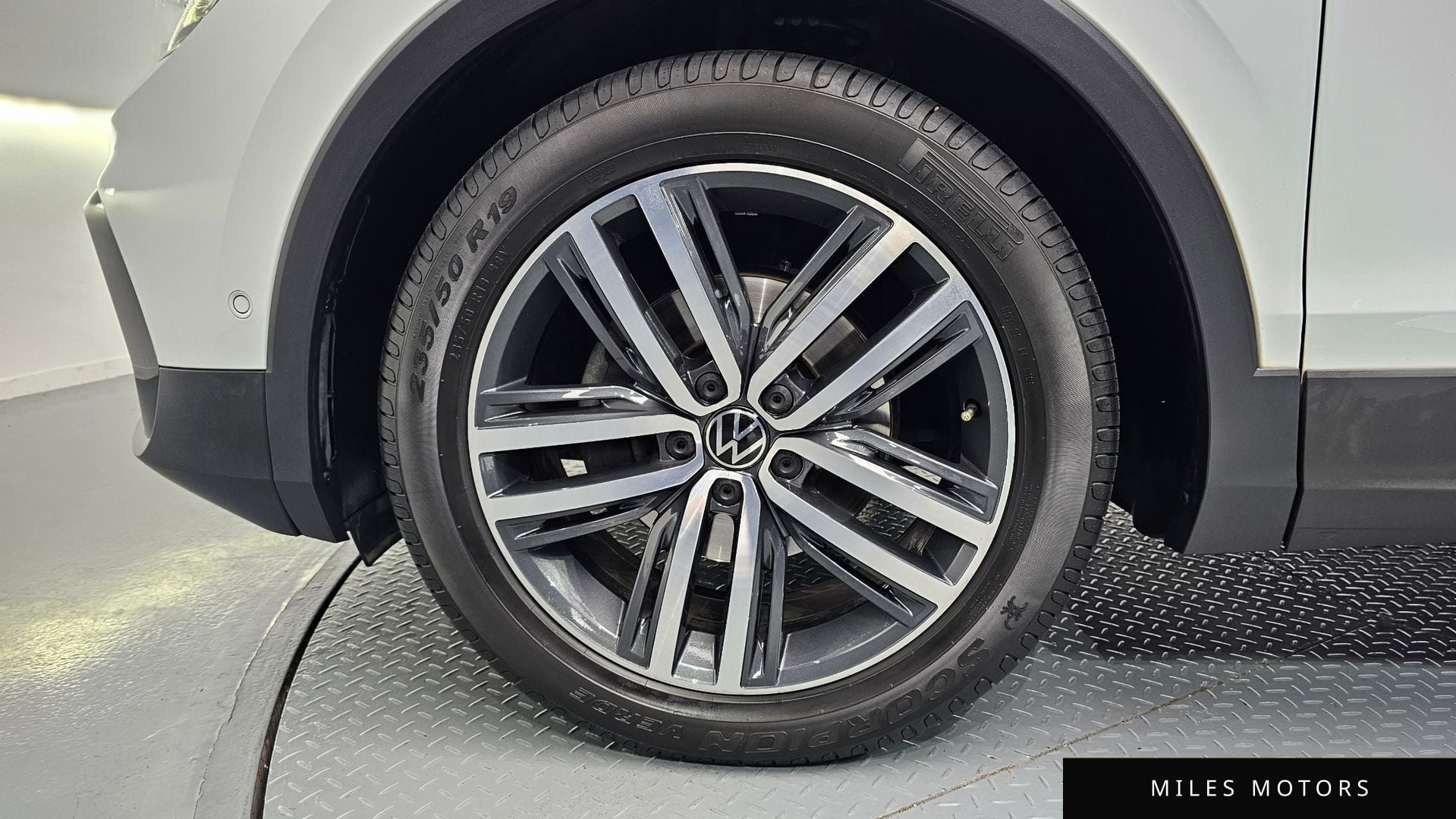 Volkswagen 티구안 2022 — миниатюра 5
