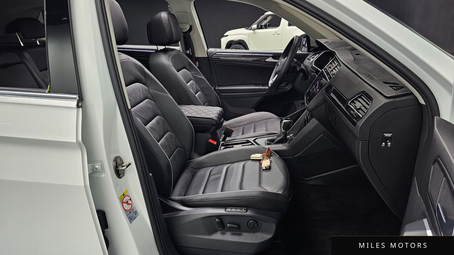 Volkswagen 티구안 2022 — миниатюра 16