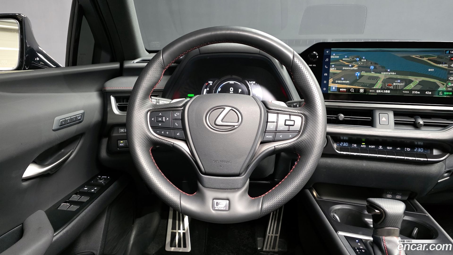 Лексус UX250h 2024 — миниатюра 18