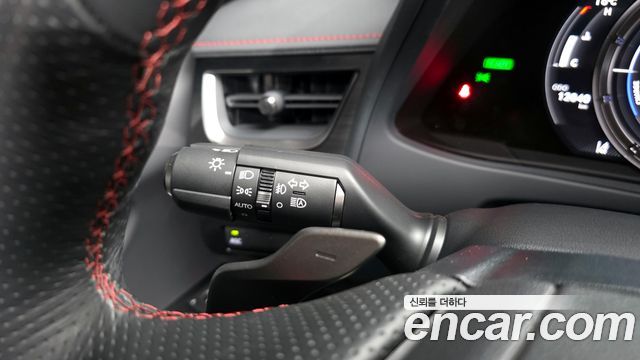 Лексус UX250h 2024 — миниатюра 23
