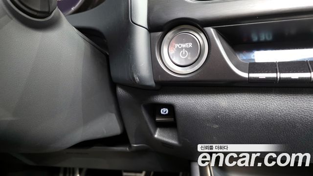 Лексус UX250h 2024 — миниатюра 29