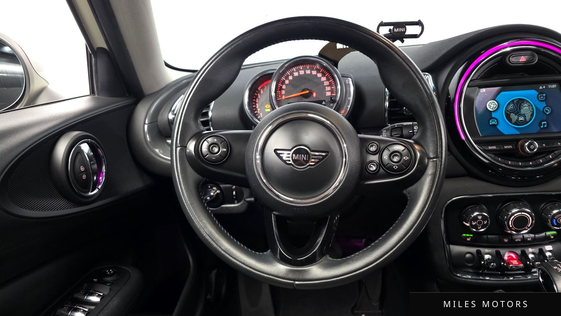 MINI 쿠퍼 클럽맨 2019 — миниатюра 19