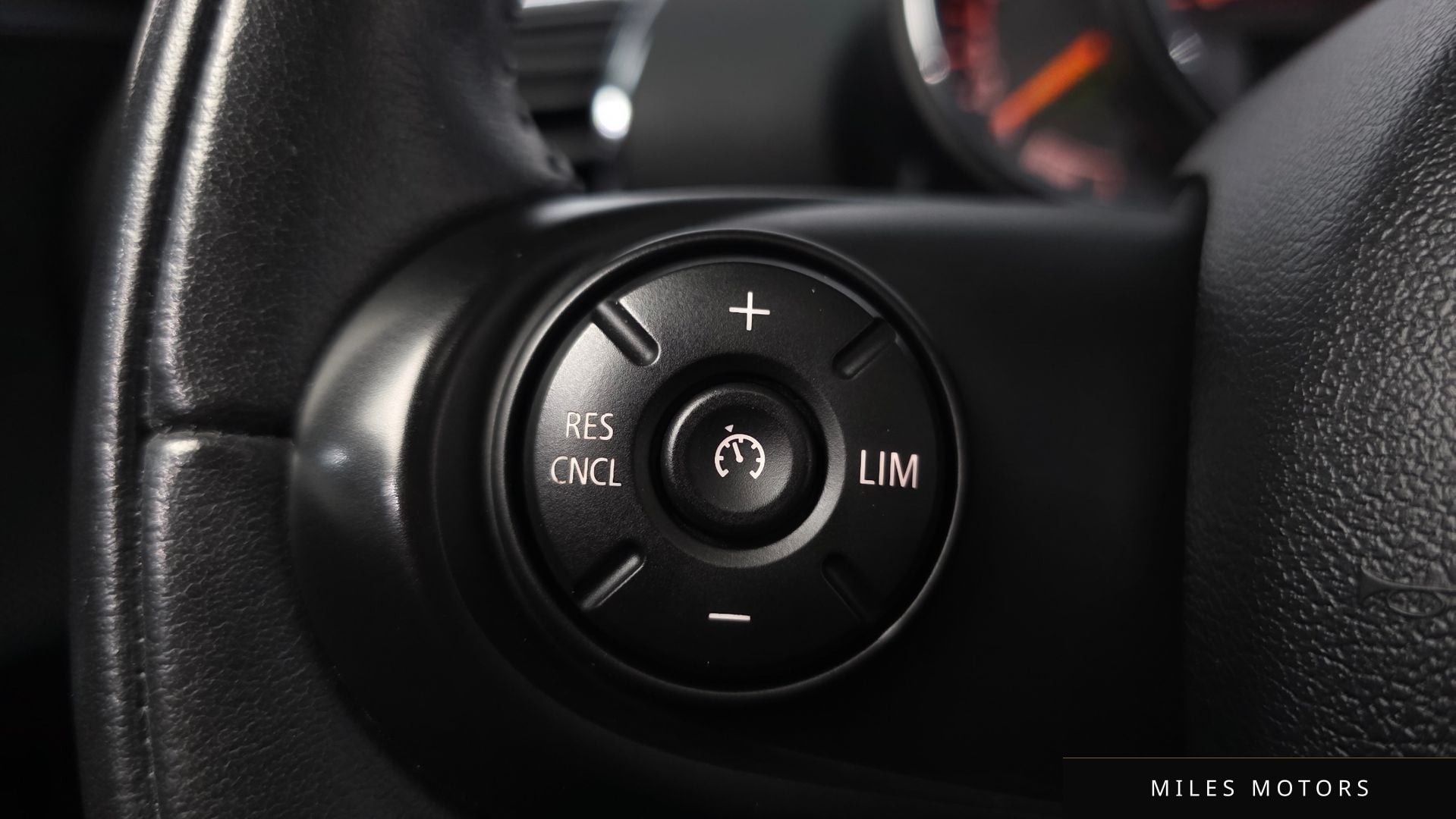 MINI 쿠퍼 클럽맨 2019 — миниатюра 31