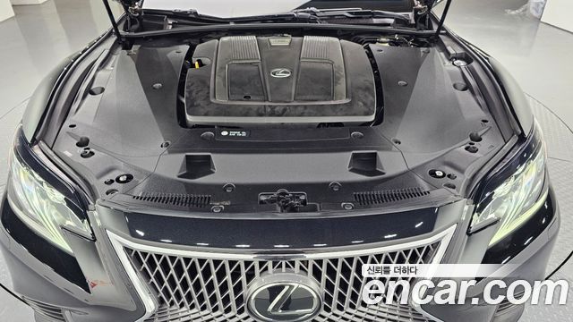 Лексус LS500 2018 — миниатюра 6