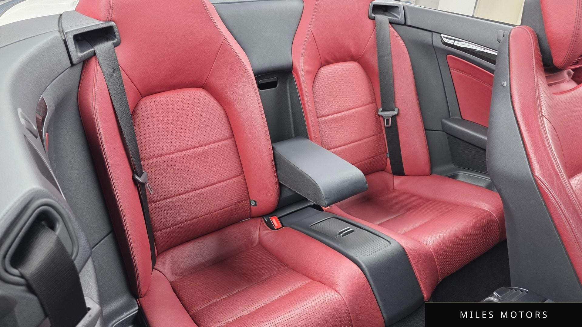 Mercedes-Benz E-Class W212 2016 — миниатюра 12