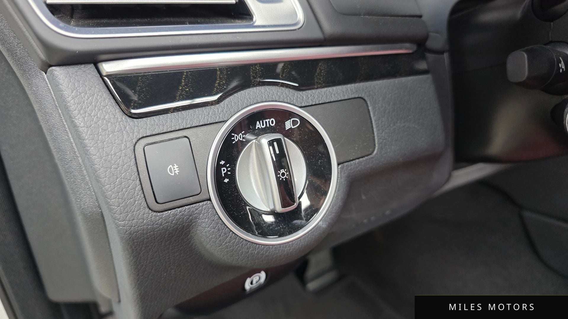Mercedes-Benz E-Class W212 2016 — миниатюра 18