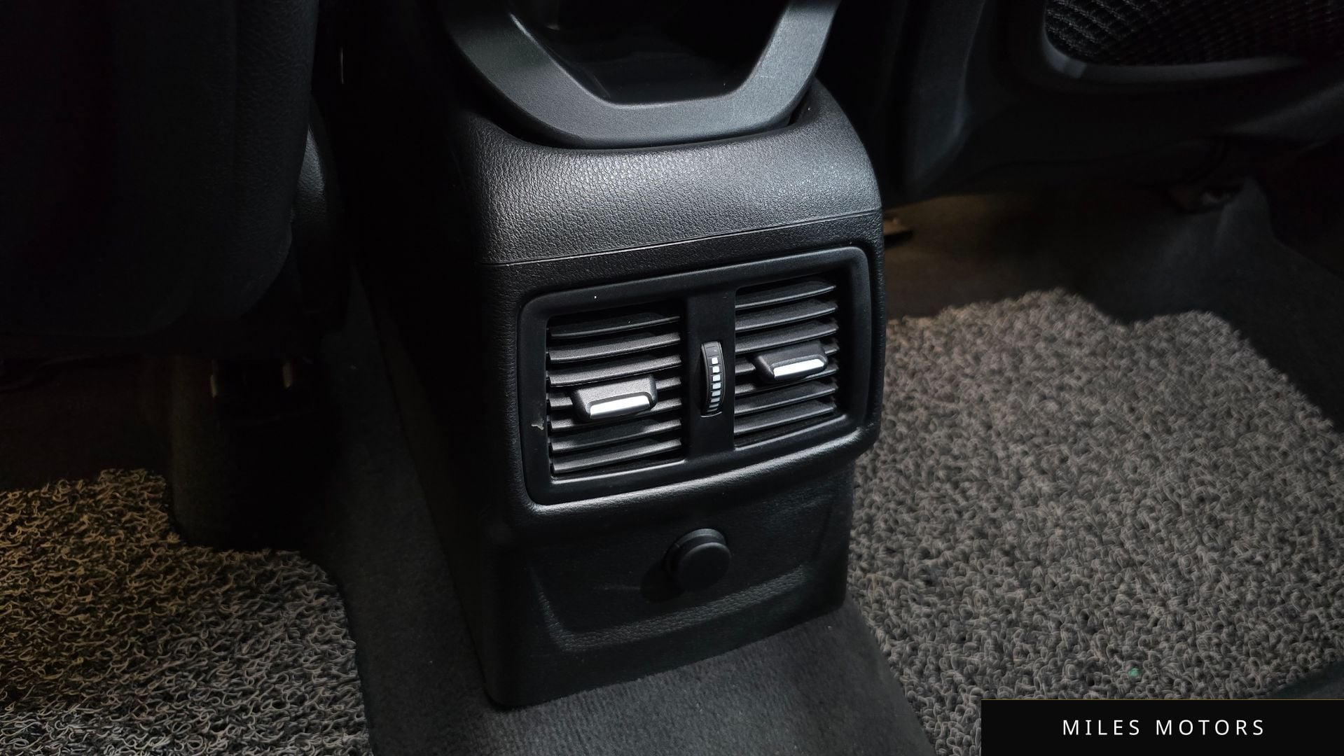 BMW X1 (F48) 2018 — миниатюра 31