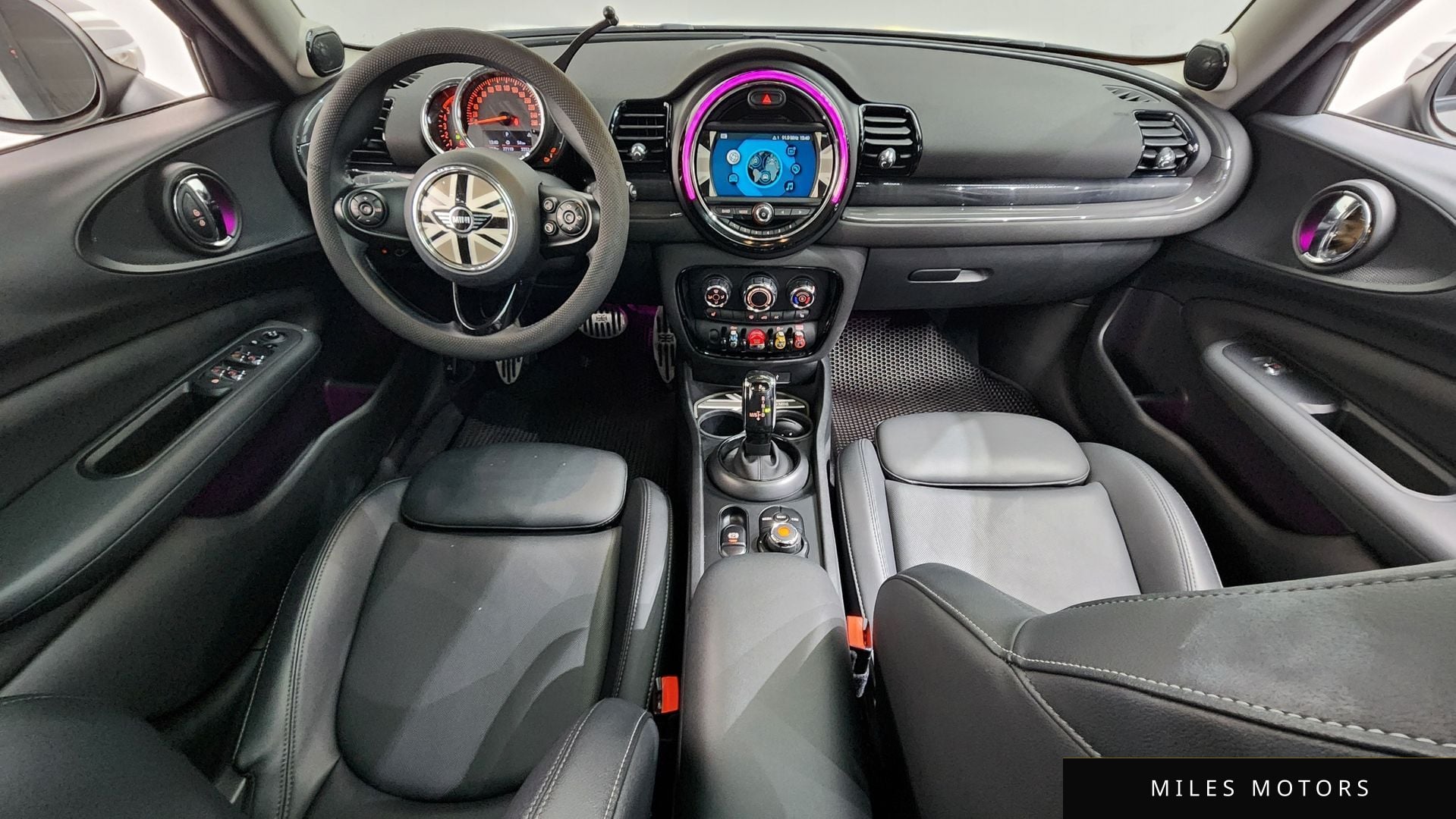 MINI 쿠퍼 D 클럽맨 2019 — миниатюра 10