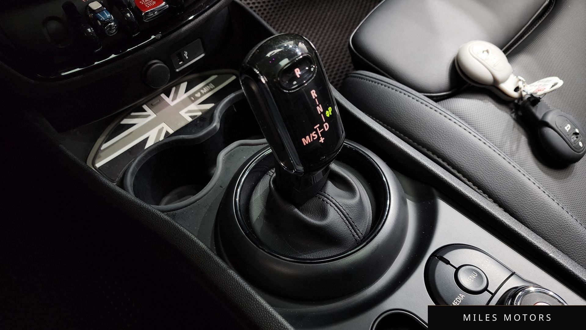 MINI 쿠퍼 D 클럽맨 2019 — миниатюра 12