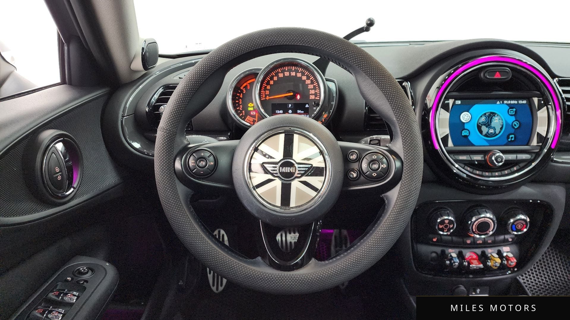 MINI 쿠퍼 D 클럽맨 2019 — миниатюра 18