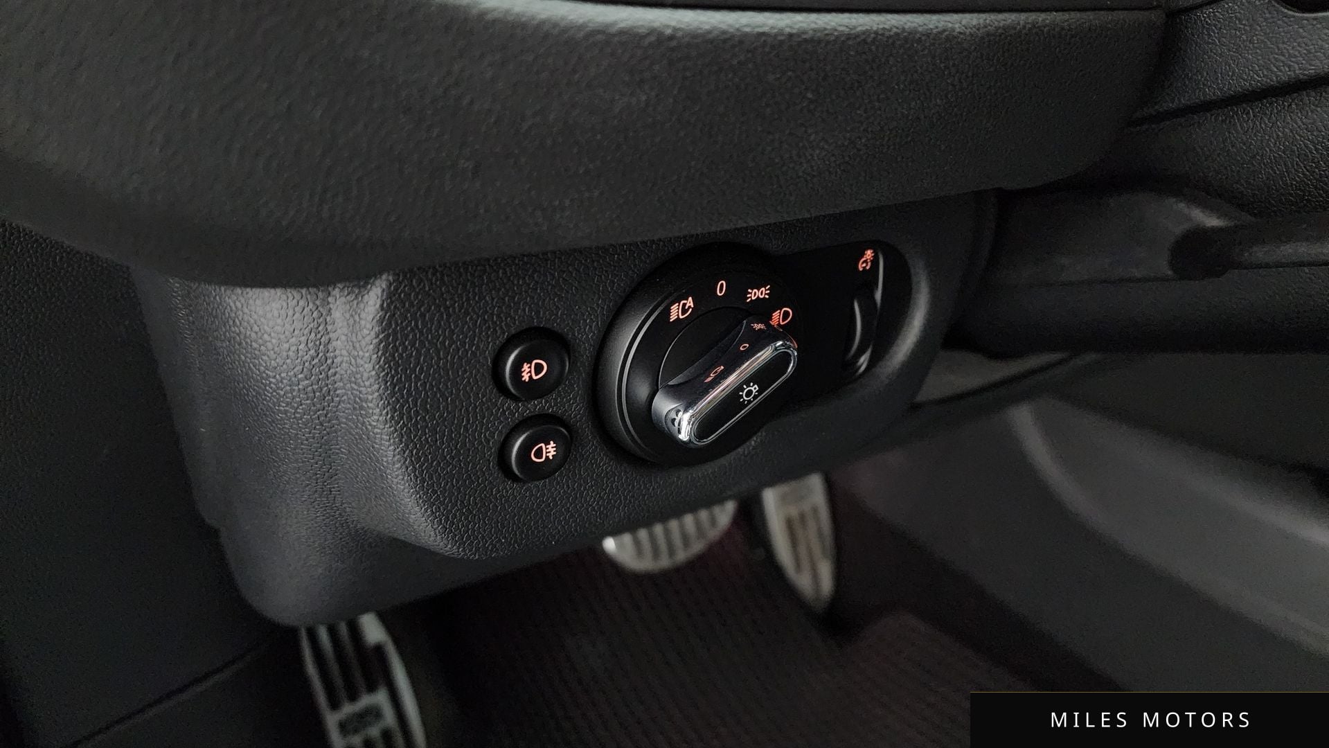 MINI 쿠퍼 D 클럽맨 2019 — миниатюра 22