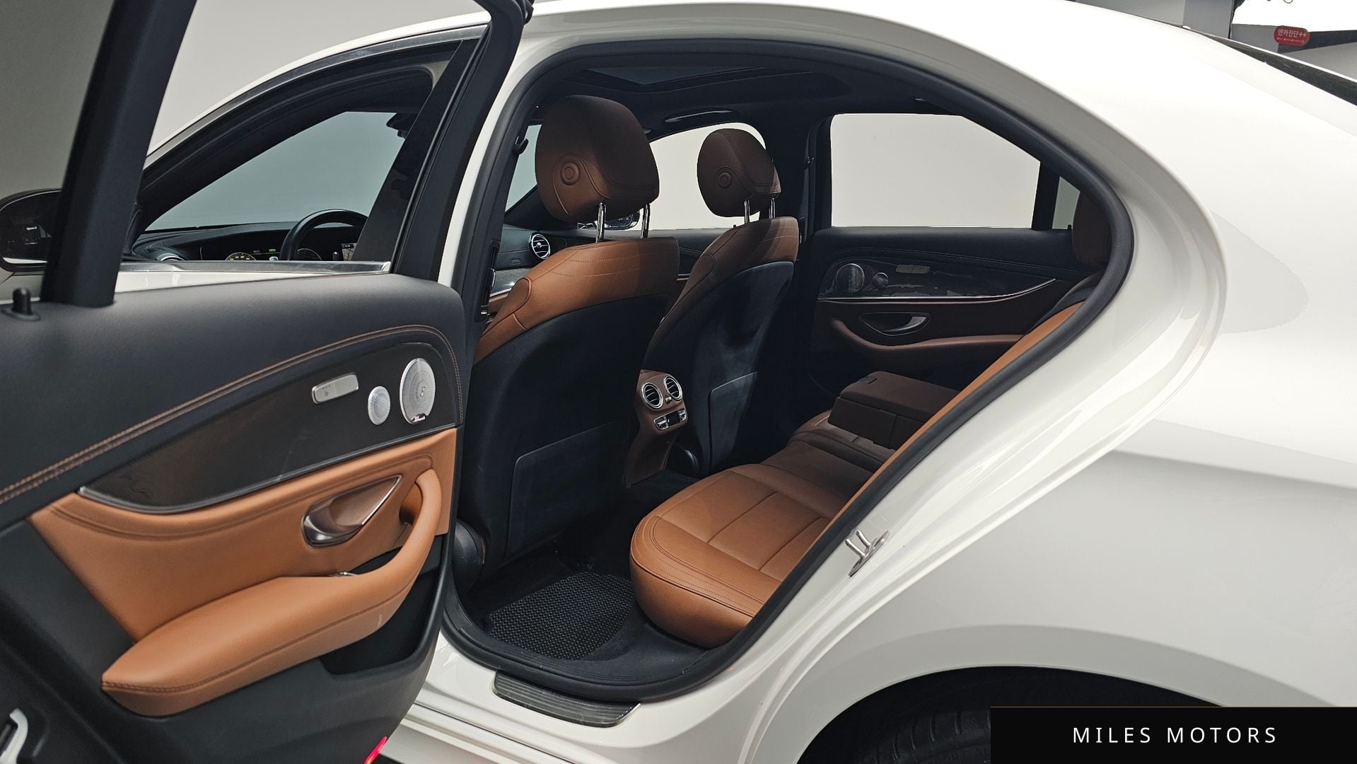 Mercedes-Benz E-클래스 W213 2020 — миниатюра 11