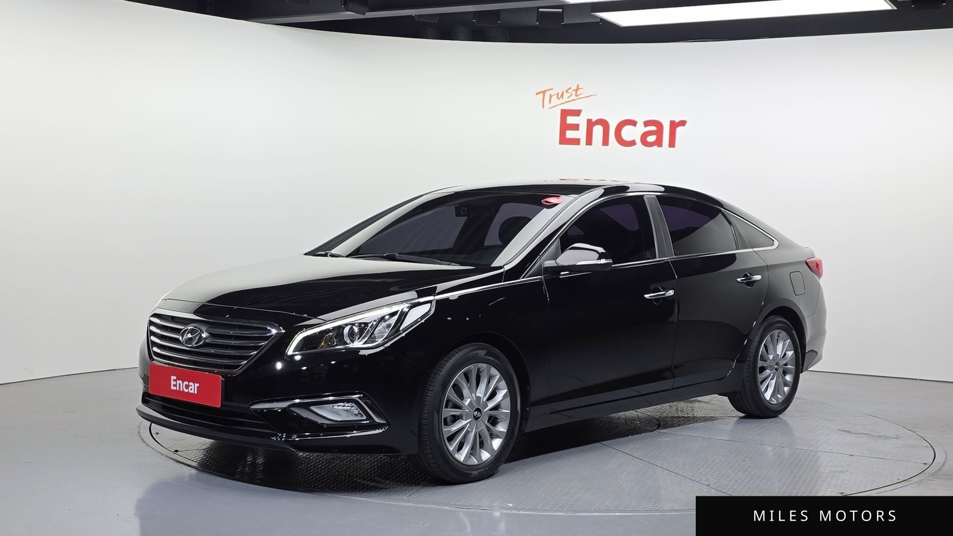 Hyundai Sonata 2017 — фото 1 из 12