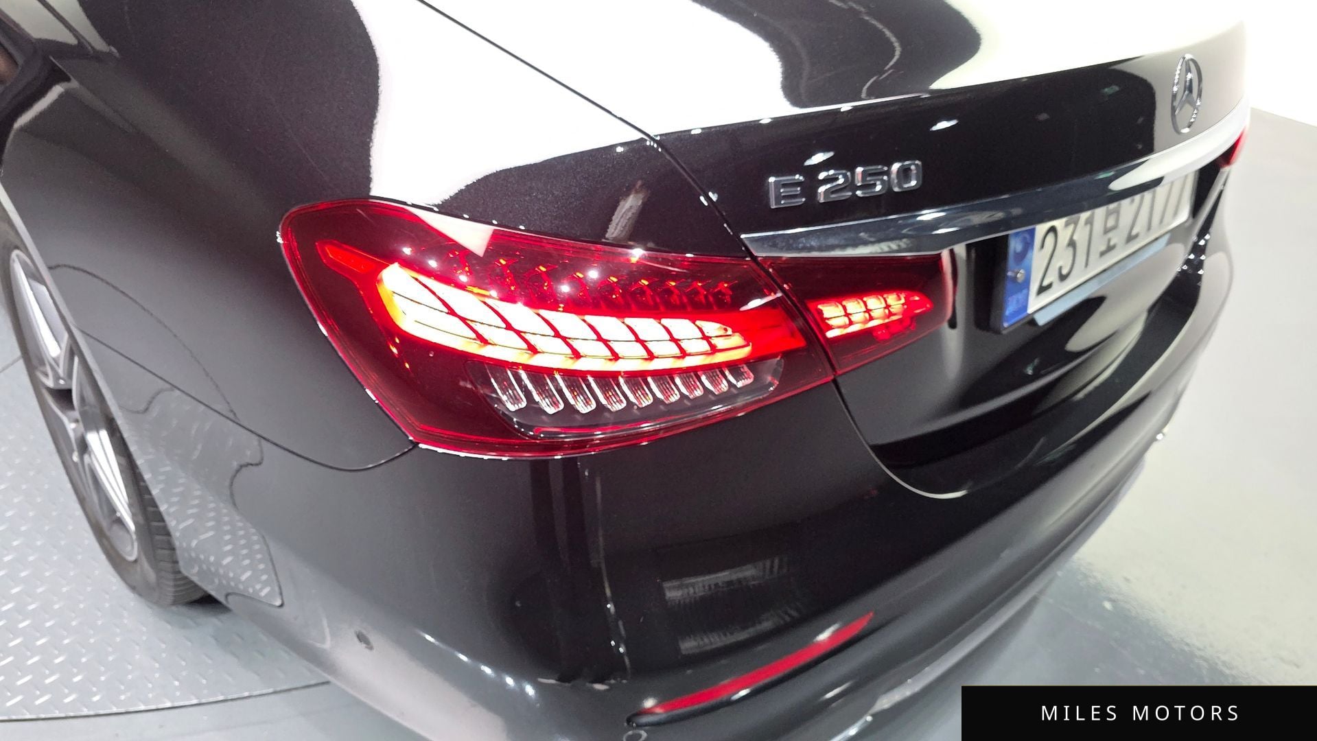 Mercedes-Benz E-클래스 W213 2023 — миниатюра 9