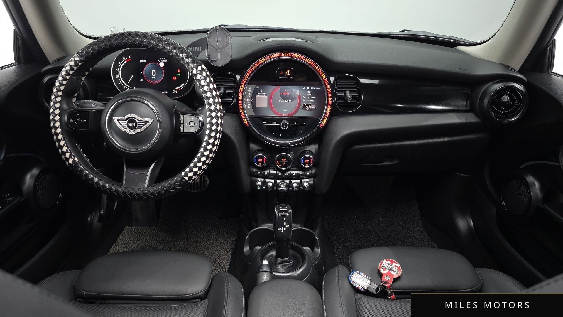 MINI 쿠퍼 2023 — миниатюра 10