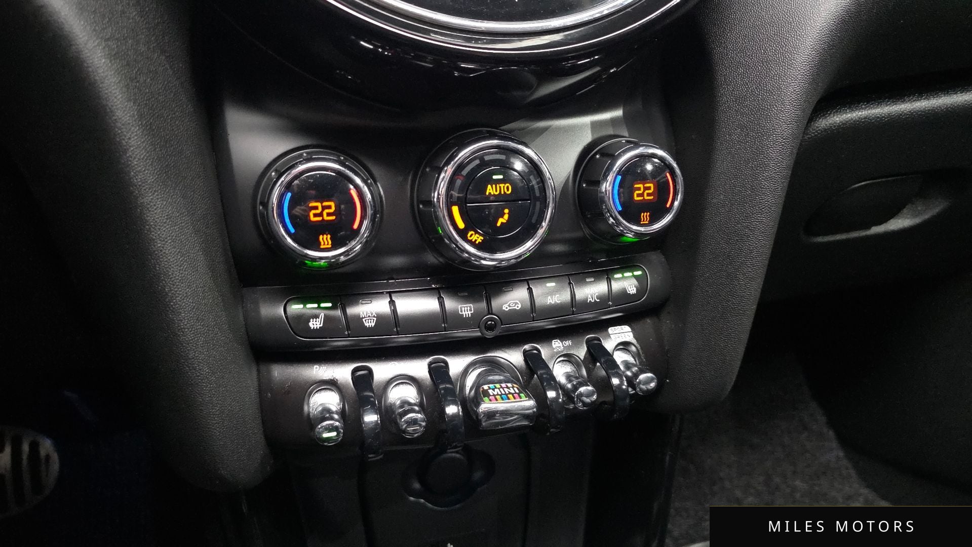 MINI 쿠퍼 2023 — миниатюра 23