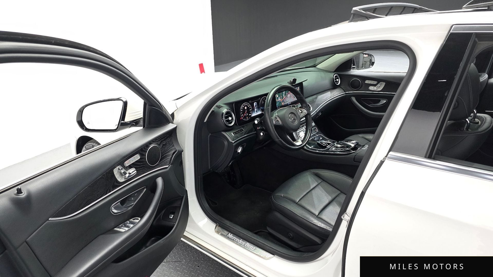 Mercedes-Benz E-Class W213 2017 — миниатюра 10