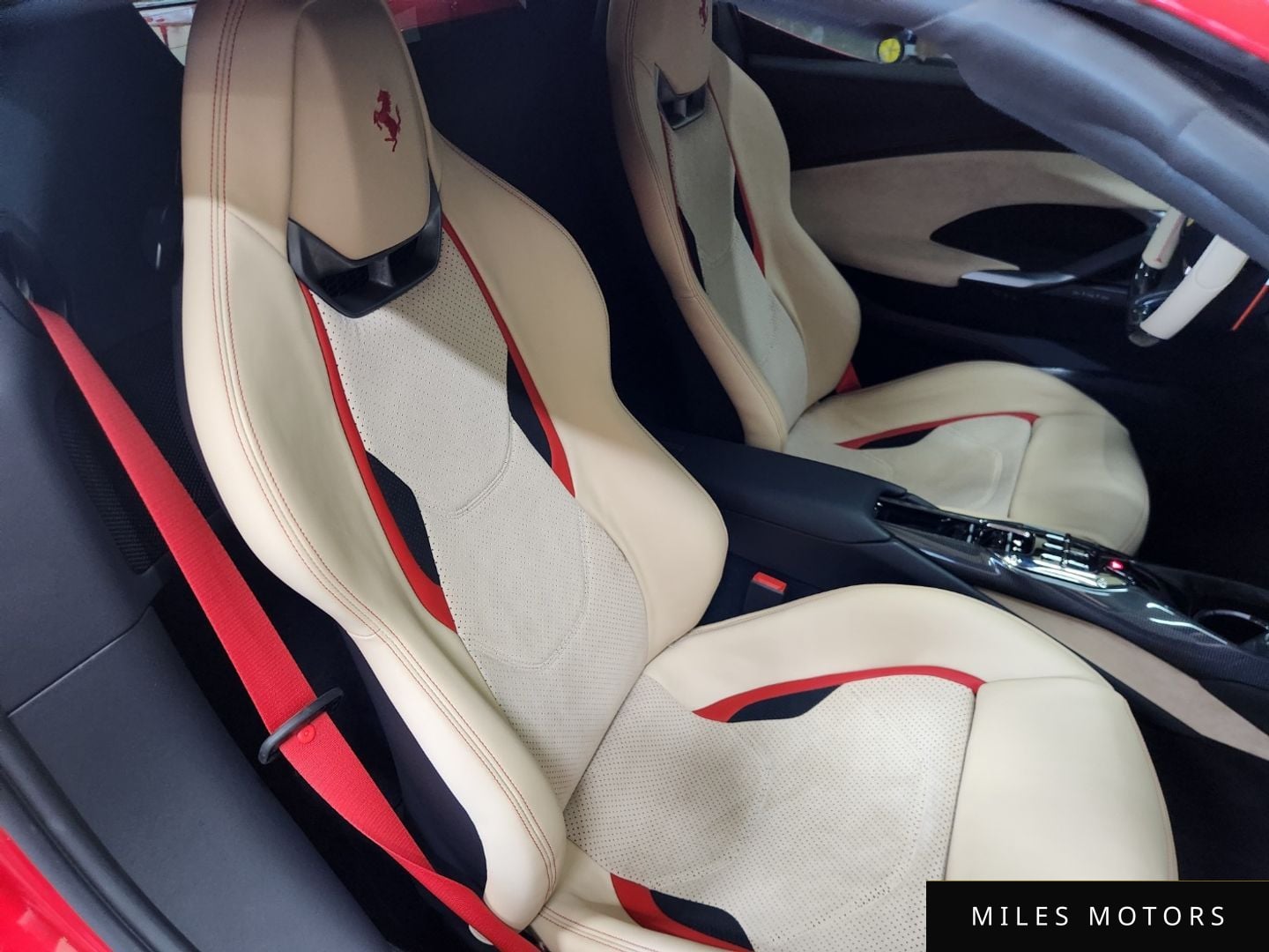 Ferrari 296 GTS 2023 — миниатюра 15