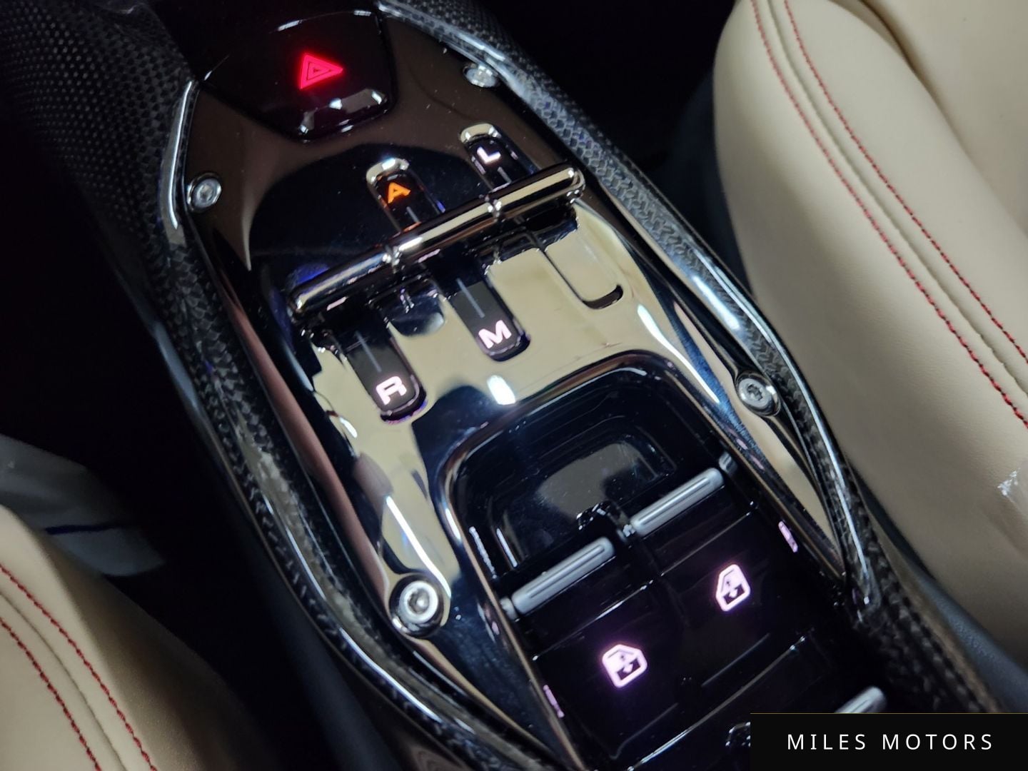 Ferrari 296 GTS 2023 — миниатюра 16