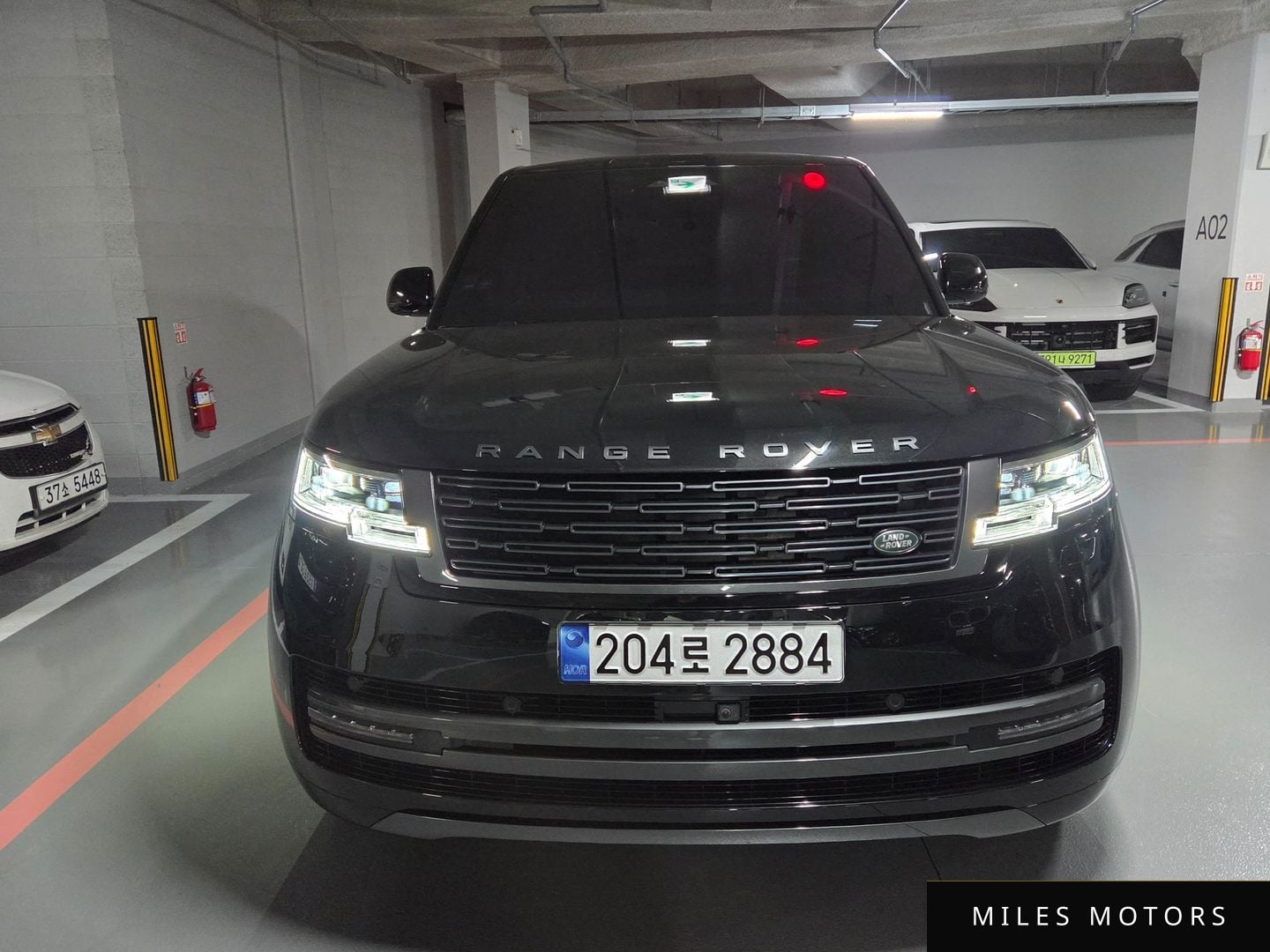 Land Rover Range Rover 2023 — миниатюра 2