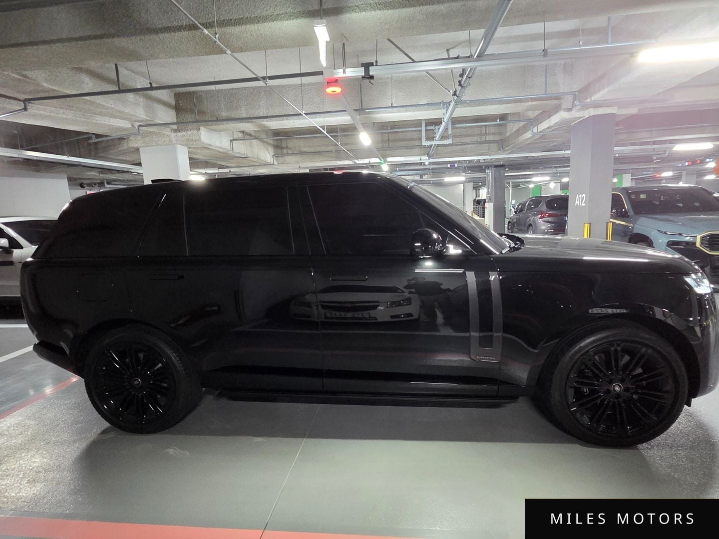 Land Rover Range Rover 2023 — миниатюра 4