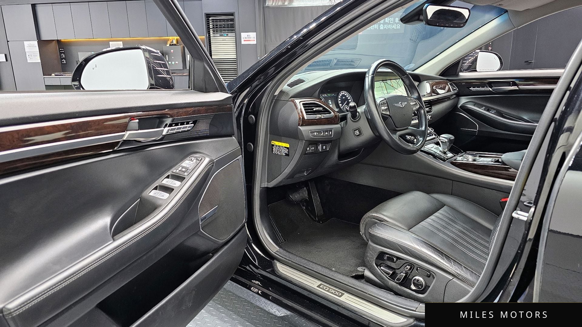Genesis EQ900 2016 — миниатюра 12