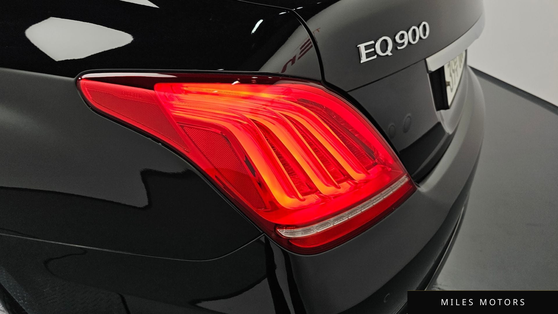 Genesis EQ900 2016 — миниатюра 8
