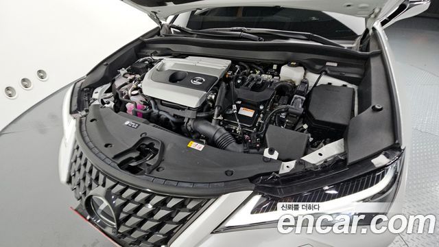 Лексус UX250h 2024 — миниатюра 6