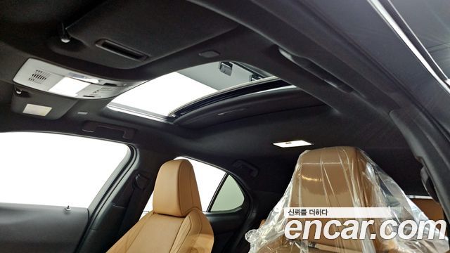Лексус UX250h 2024 — миниатюра 25