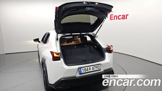 Лексус UX250h 2024 — миниатюра 26