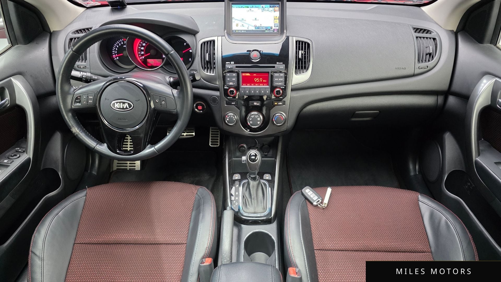 Kia Porte 2013 — миниатюра 10