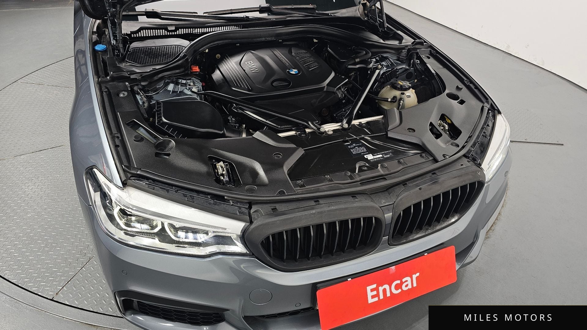 BMW 5 Series (G30) 2017 — миниатюра 6
